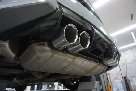 BMW G87 M2 컴페티션 배기 튜닝 중통 작업으로 완벽한 팝콘 사운드 세팅하였습니다. / 서울 동작구