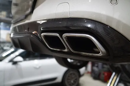 벤츠 W205 C63AMG 배기 튜닝 온/오프 가능한 가변 배기 시스템 순정 가변 버튼 연동 작업 / 서울 동작
