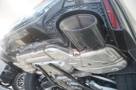 아우디 RS7 V8 배기 튜닝 아주 화끈합니다. 중통 작업으로 30% 사운드 증폭시켰습니다. / 서울 동작구