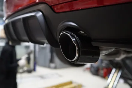 BMW F32 420i 그란쿠페 배기음 튜닝 퍼포먼스 디퓨져 이식 가변배기시스템 커스텀 중통 앤드 카본 머플러 팁 장착 / 서울 동작