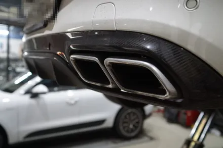 벤츠 W205 C63AMG 배기 튜닝 온/오프 가능한 가변 배기 시스템 순정 가변 버튼 연동 작업 / 서울 동작
