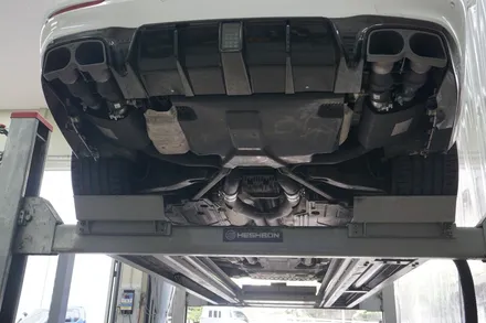 벤츠 W213 E63AMG 브라부스 카본 디퓨져, 브라부스 배기 시스템 적용 / 서울 동작