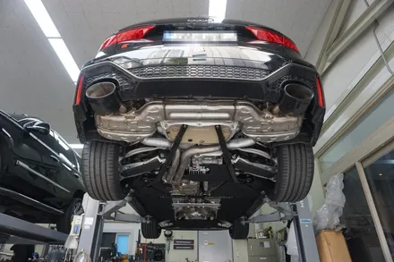 아우디 RS6 아반트 V8 고급스러운 배기음 튜닝 중통 작업이면 충분합니다. / 서울 동작