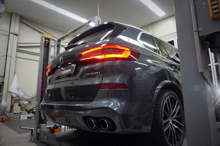 BMW X5 M50i 웅장한 배기음 튜닝 구조변경 면제 준비엘 브릴란테 리얼 카본 머플러 팁 장착 / 서울 동작