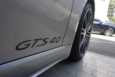 포르쉐 718 카이맨 GTS 4.0 필수 배기 튜닝 카그래픽 모듈 시스템 적용 / 서울 동작