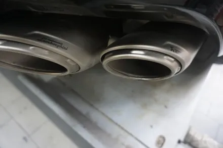 람보르기니 우루스 V8 황소 배기 튜닝 아크라포빅 머플러 ＆ 모듈 작업 진행하였습니다. / 서울 동작구