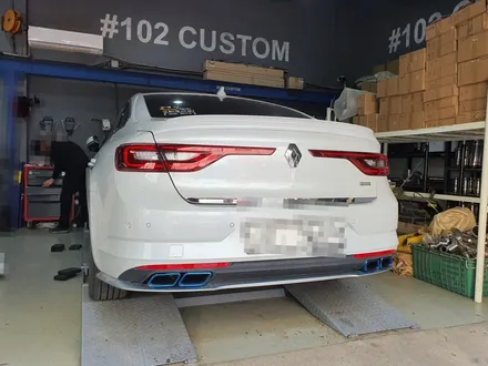 SM6 배기 튜닝 구조변경 필요 없는 순정형 듀얼 배기 AMG 티탄블루 사각 머플러 팁 장착 / 서울 동작