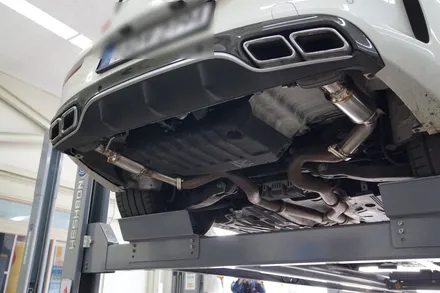 벤츠 W205 C63AMG S 쿠페 V8 호랑이 사운드 배기 튜닝 / 서울 동작
