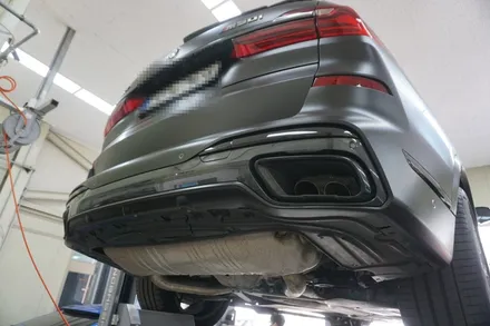 BMW X7 M50i 국룰 배기 튜닝 중통 작업 ＆ 보펜 모듈 세팅하였습니다! / 서울 동작