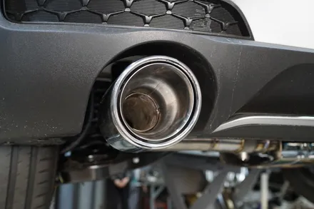 i30 N라인 배기튜닝 역동적인 사운드로 즐거움을 선사하는 온오프 가능한 가변배기시스템 커스텀 중통 앤드 실버 머플러 팁 장착 / 서울 동작