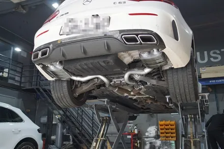 벤츠 W205 C63AMG 배기 튜닝 온/오프 가능한 가변 배기 시스템 순정 가변 버튼 연동 작업 / 서울 동작