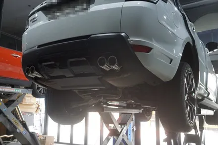 랜드로버 레인지로버스포츠 배기튜닝 도로위에 펼쳐지는 완벽한 퍼포먼스 쿠바텍 사운드부스터 마세라티 배기음 듀얼 실버 머플러 팁 적용 / 서울 동작