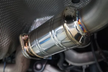 포르쉐 마칸 GTS 배기튜닝 완벽한 퍼포먼스를 자랑하는 커스텀 엔드 듀얼 실버 머플러 팁 장착 / 서울 동작