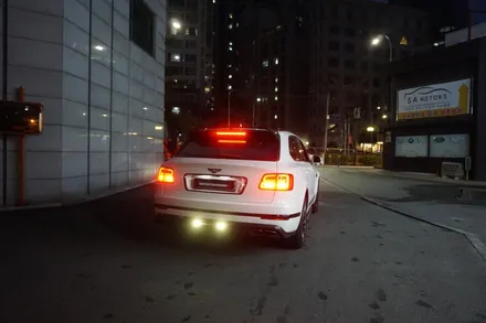 벤틀리 벤테이가 V8, 고급스러운 8기통 배기음으로 멋스럽게 세팅하였습니다 / 서울 동작