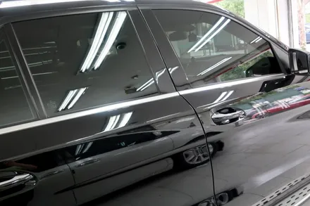 마포구 ML350 전에는 덴트,광택 복원을 오늘은 썬팅작업 합니다 / 서울 마포구 성산동