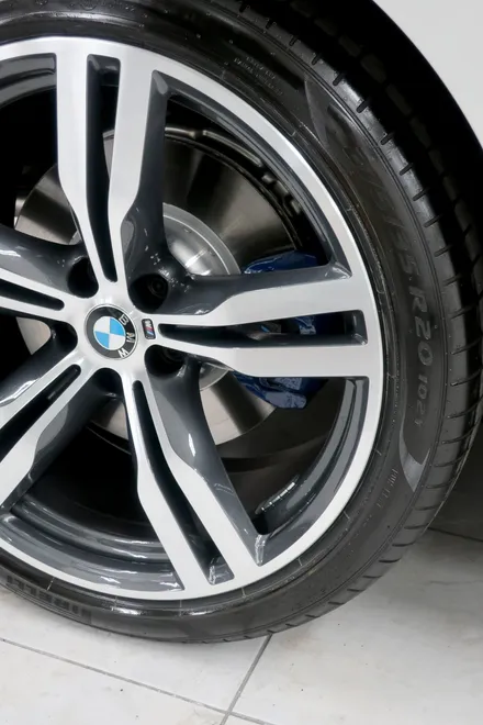 마포구 휠 복원 BMW 6그란 투리스모 20인치 다이아 커팅 휠 복원 / 서울 마포구 성산동