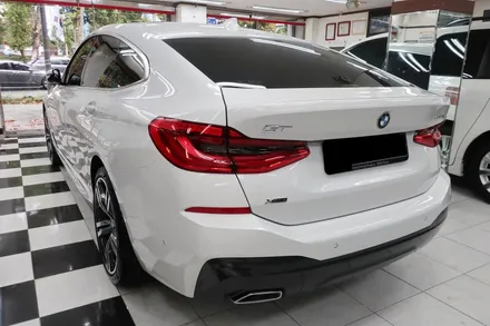 마포구 휠 복원 BMW 6그란 투리스모 20인치 다이아 커팅 휠 복원 / 서울 마포구 성산동