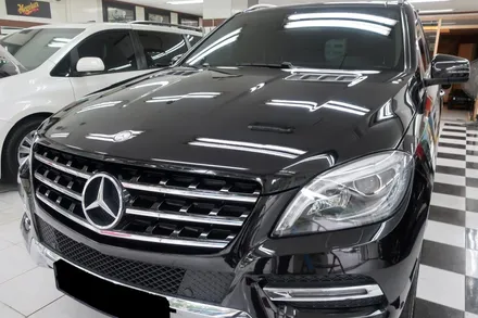 마포구 ML350 전에는 덴트,광택 복원을 오늘은 썬팅작업 합니다 / 서울 마포구 성산동