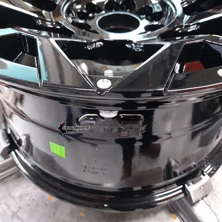 장착후기:)모하비 타쿠마 어솔트 XD 17인치 사제휠 / / 전주시 덕진구