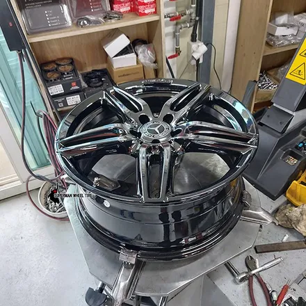 휠복원 후기:)벤츠 E220D AMG 19인치 순정 블랙크롬/전주휠타이어 전주타이어 전주휠복원 / 전주시 덕진구
