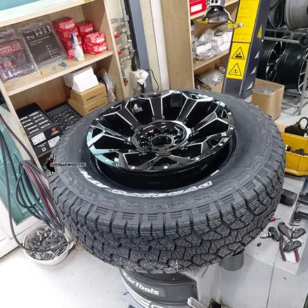 장착후기:)모하비 타쿠마 어솔트 XD 17인치 사제휠 / / 전주시 덕진구