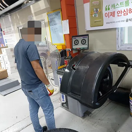 장착후기:)모하비 타쿠마 어솔트 XD 17인치 사제휠 / / 전주시 덕진구