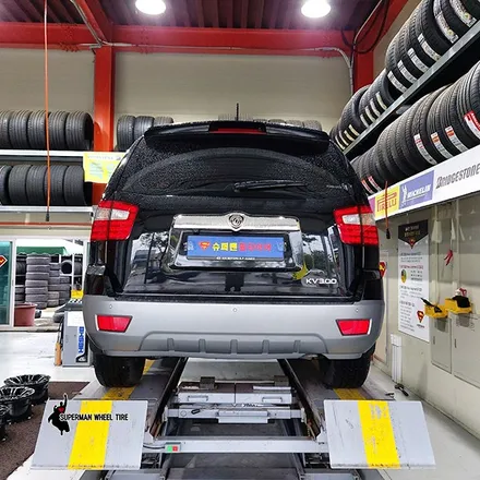 장착후기:)모하비 타쿠마 어솔트 XD 17인치 사제휠 / / 전주시 덕진구