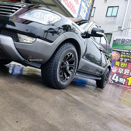 장착후기:)모하비 타쿠마 어솔트 XD 17인치 사제휠 / / 전주시 덕진구