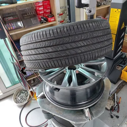 제네시스 BH- 어드벤투스 RS16 18인치 사제휠 (전주휠튜닝 BH 휠추천) / 전주시 덕진구