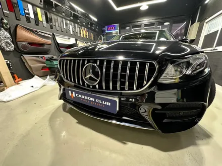 벤츠 E클래스 세로그릴 교체 원주 [카본클럽] / 여주,이천, 경기광주