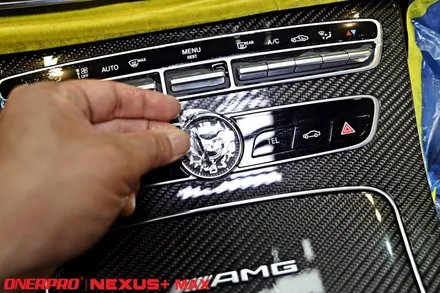 벤츠 E63 AMG 폴라화이트 2년 운행한 차량도 가능한 카본 인테리어 실내PPF / 수원 팔달