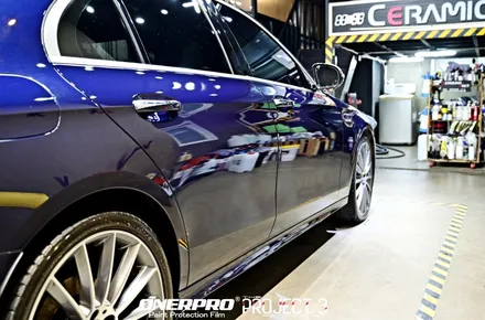 벤츠 E300 브릴리언트 블루 인증 중고차 전체PPF 가 부담스럽다면, 딱 필요한부분만~~ 부천PPF / 수원 팔달