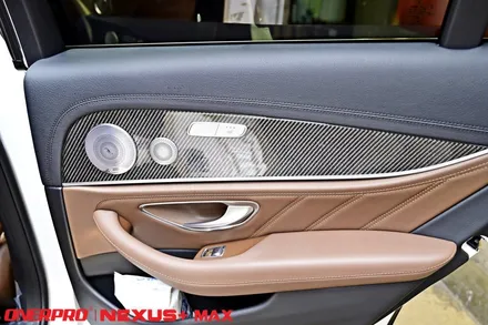 벤츠 E63 AMG 폴라화이트 2년 운행한 차량도 가능한 카본 인테리어 실내PPF / 수원 팔달