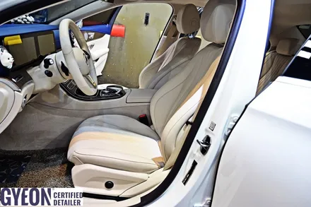 벤츠 E300e 특별한 인테리어 옵션 차량에 꼭 필요한 가죽코팅 (feat` 기온쿼츠 레더쉴드) / 수원 팔달