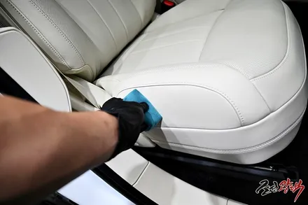 신형 올뉴 레인지로버 P530 LWB 오토바이오그래피 후지 화이트 페를리노 가죽코팅 (RANGE ROVER Autobioguaphy 7seat) / 수원 팔달