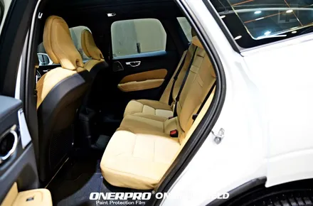 볼보 XC60 크리스탈화이트메탈릭 신차에 보호할수 있는 모든것 PPF, 세라믹코팅, 가죽코팅 / 수원 팔달