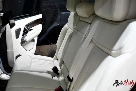 신형 올뉴 레인지로버 P530 LWB 오토바이오그래피 후지 화이트 페를리노 가죽코팅 (RANGE ROVER Autobioguaphy 7seat) / 수원 팔달