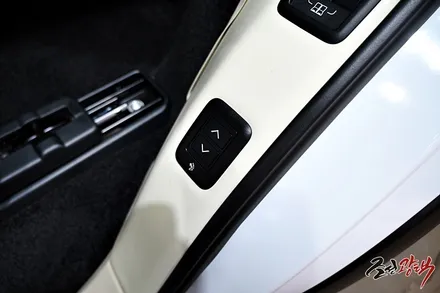 신형 올뉴 레인지로버 P530 LWB 오토바이오그래피 후지 화이트 페를리노 가죽코팅 (RANGE ROVER Autobioguaphy 7seat) / 수원 팔달