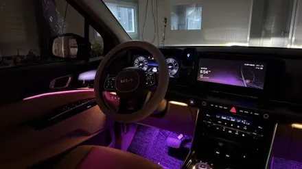 카니발 KA4 엠비언트 무배선에 개별제어가 가능한 RGB 에어 / 경기 광주,용인,하남