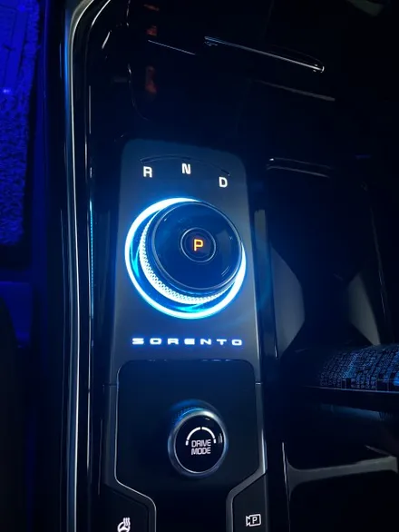 쏘렌토 MQ4 순정엠비언트가 있는데 왜케 허전하지?? 야무진튜닝에서 엠비언트 시공 받고 갬성있게 주행해보자!! / 경기 광주,용인,하남