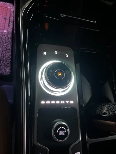 쏘렌토 MQ4 순정엠비언트가 있는데 왜케 허전하지?? 야무진튜닝에서 엠비언트 시공 받고 갬성있게 주행해보자!! / 경기 광주,용인,하남