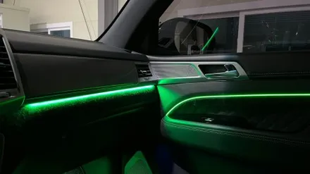 RGB 엠비언트 / KG모빌리티 / 올 뉴 렉스턴 / 경기 광주 목동길