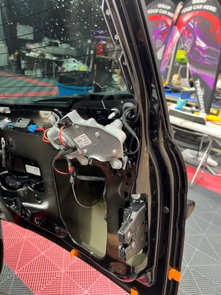 BMW 미니 클럽맨 바이퍼 데칼 디자인 랩핑 포인트 랩핑 - [구미랩핑/대구랩핑/경북랩핑/sy디자인커스텀] / 구미시 선기동