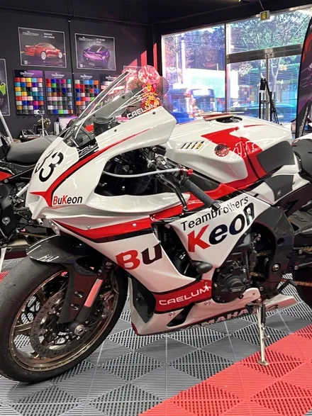 바이크 랩핑 YAMAHA 야마하 R1 & BMW M1000RR 전체 디자인 커스텀 데칼 시공 - [구미랩핑/대구랩핑/경북랩핑/sy디자인커스텀] / 구미시 선기동
