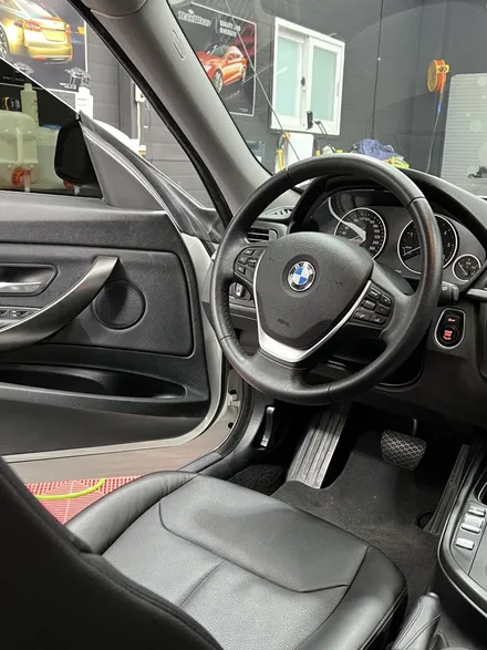 BMW 3시리즈 3GT 무광 카본 실내 랩핑 택랩 세라믹 매트 카본 랩핑 - [구미랩핑/대구랩핑/경북랩핑/sy디자인커스텀] / 구미시 선기동
