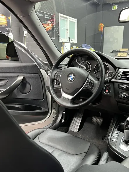 BMW 3시리즈 3GT 무광 카본 실내 랩핑 택랩 세라믹 매트 카본 랩핑 - [구미랩핑/대구랩핑/경북랩핑/sy디자인커스텀] / 구미시 선기동