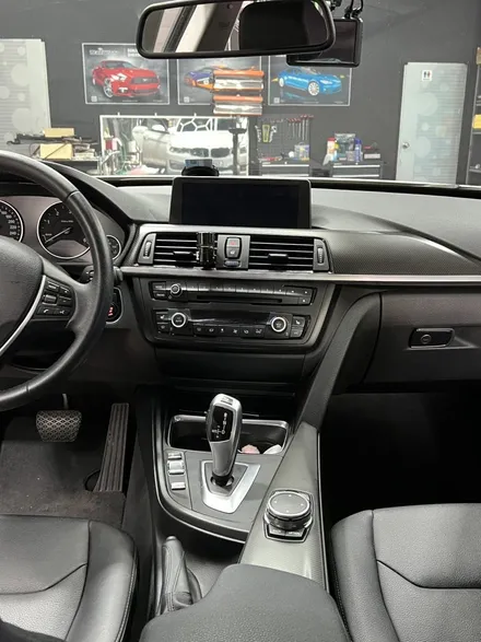 BMW 3시리즈 3GT 무광 카본 실내 랩핑 택랩 세라믹 매트 카본 랩핑 - [구미랩핑/대구랩핑/경북랩핑/sy디자인커스텀] / 구미시 선기동