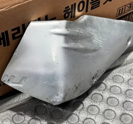 바이크 랩핑 BMW R NINE T (알나인티) 사이드 카울 택랩 고광택 블랙 유광 부분 랩핑 - [구미랩핑/대구랩핑/경북랩핑/sy디자인커스텀] / 구미시 선기동