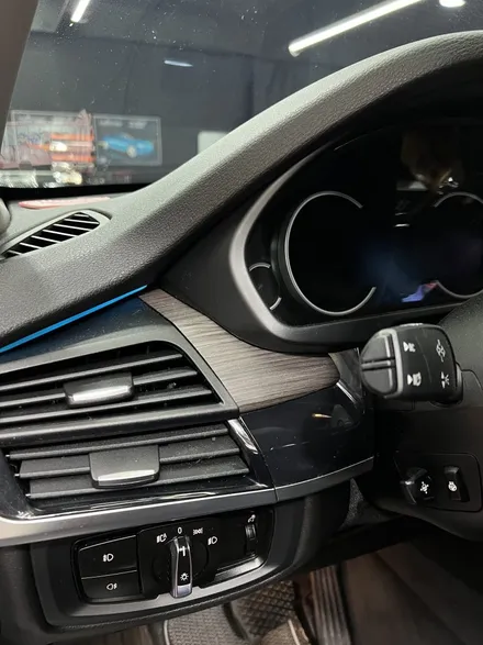 BMW X5 유광 카본 실내 랩핑 우드 몰딩 실내 랩핑- [구미랩핑/대구랩핑/경북랩핑/sy디자인커스텀] / 구미시 선기동