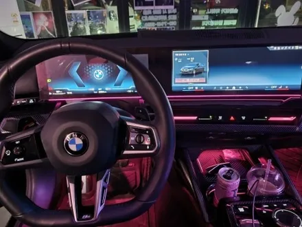 서울 광진구 에서 BMW 5시리즈 풀체인지 신형 엠비언트 추가작업 후기 / 광진구, 성수, 송파, 동대문
